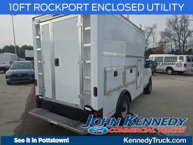 2026 Ford E-Series Cutaway E-350 SRW 138 WB