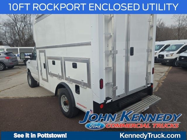 2026 Ford E-Series Cutaway E-350 SRW 138 WB