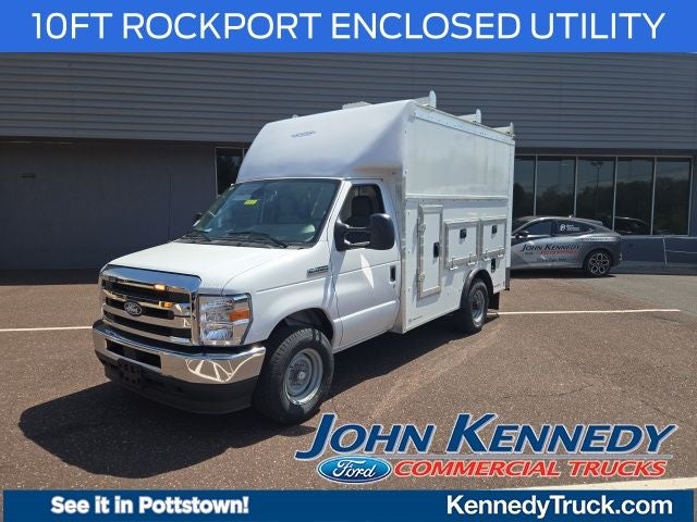 2026 Ford E-Series Cutaway E-350 SRW 138 WB