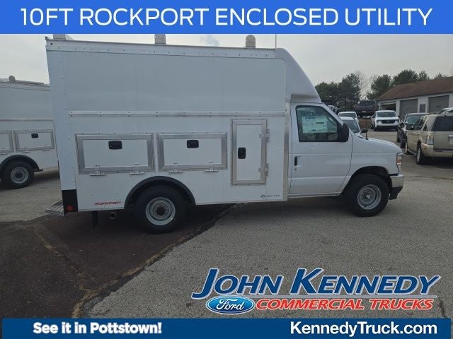 2026 Ford E-Series Cutaway E-350 SRW 138 WB