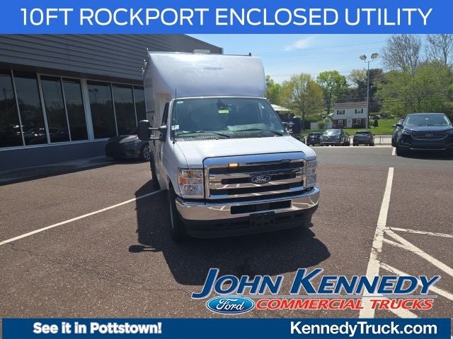 2026 Ford E-Series Cutaway E-350 SRW 138 WB