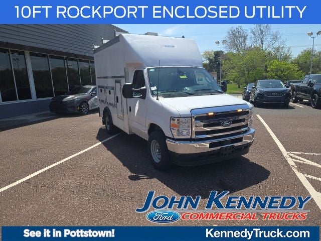 2026 Ford E-Series Cutaway E-350 SRW 138 WB