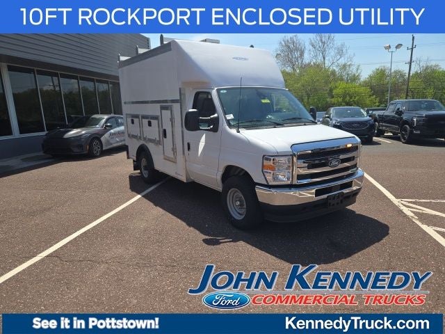 2026 Ford E-Series Cutaway E-350 SRW 138 WB