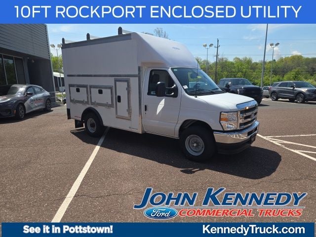 2026 Ford E-Series Cutaway E-350 SRW 138 WB