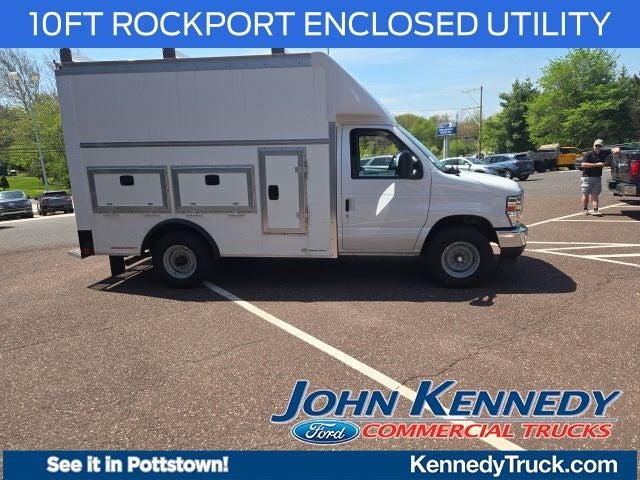 2026 Ford E-Series Cutaway E-350 SRW 138 WB