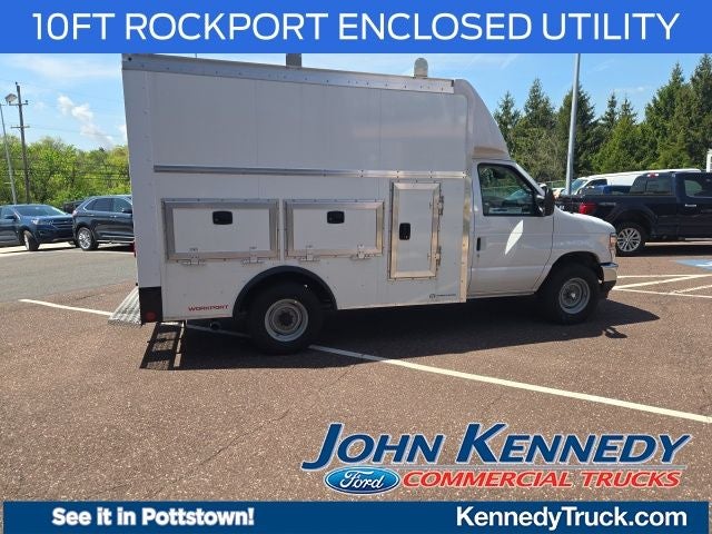 2026 Ford E-Series Cutaway E-350 SRW 138 WB