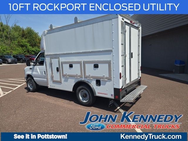 2026 Ford E-Series Cutaway E-350 SRW 138 WB
