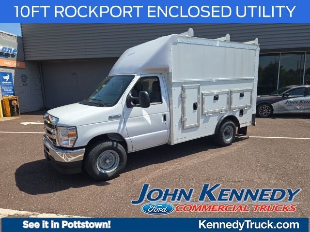 2026 Ford E-Series Cutaway E-350 SRW 138 WB