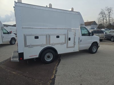 2026 Ford E-Series Cutaway E-350 SRW 138 WB
