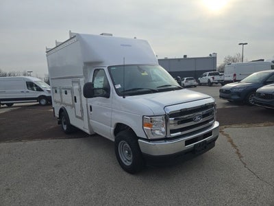 2026 Ford E-Series Cutaway E-350 SRW 138 WB
