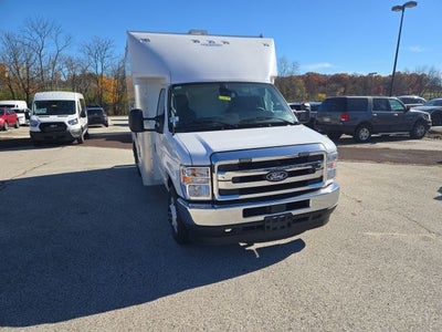 2026 Ford E-Series Cutaway E-350 SRW 158 WB