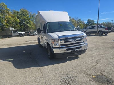 2027 Ford E-Series Cutaway E-350 SRW 138 WB