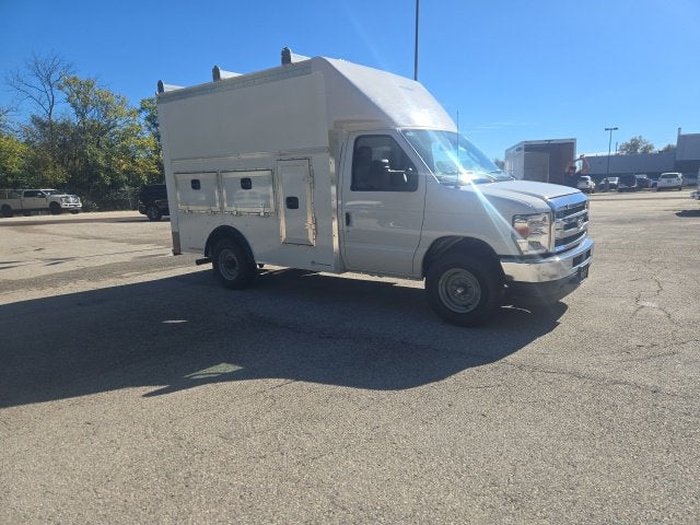 2027 Ford E-Series Cutaway E-350 SRW 138 WB