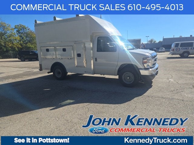 2027 Ford E-Series Cutaway E-350 SRW 138 WB