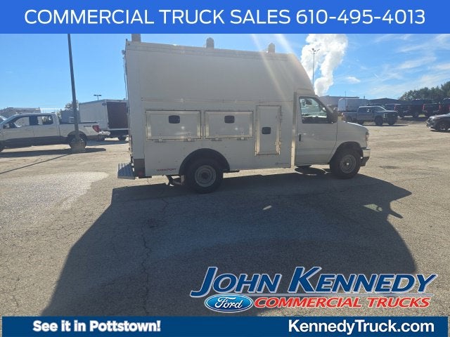 2027 Ford E-Series Cutaway E-350 SRW 138 WB
