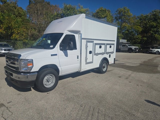 2027 Ford E-Series Cutaway E-350 SRW 138 WB