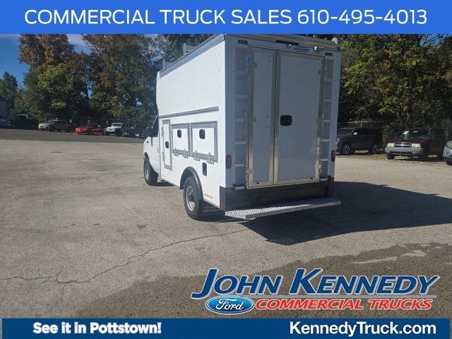 2027 Ford E-Series Cutaway E-350 SRW 138 WB