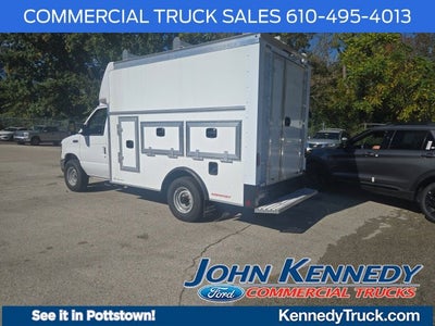 2027 Ford E-Series Cutaway E-350 SRW 138 WB