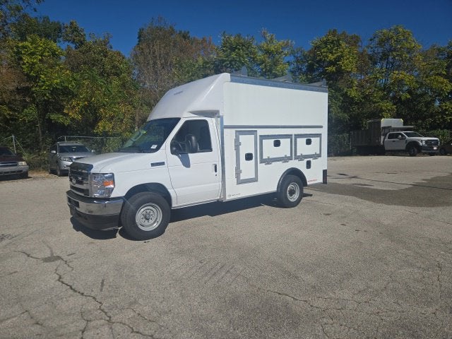 2027 Ford E-Series Cutaway E-350 SRW 138 WB