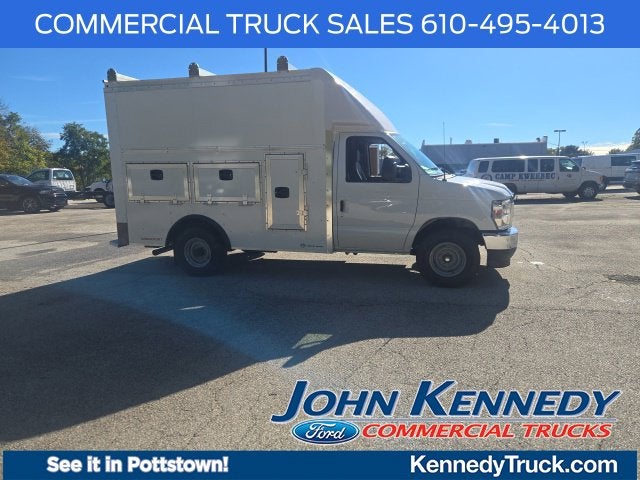 2027 Ford E-Series Cutaway E-350 SRW 138 WB