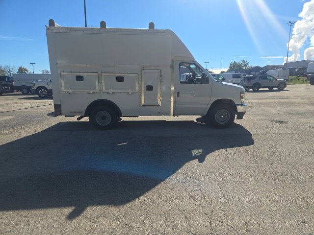 2027 Ford E-Series Cutaway E-350 SRW 138 WB