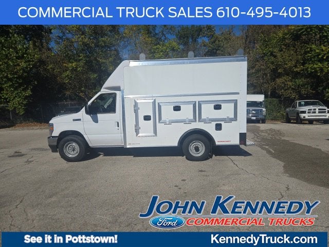 2027 Ford E-Series Cutaway E-350 SRW 138 WB