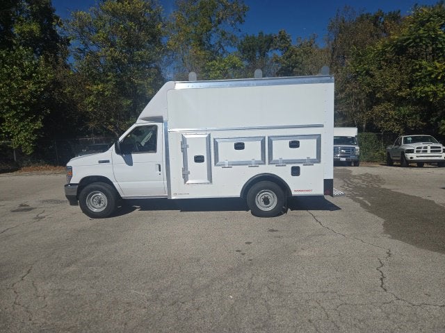 2027 Ford E-Series Cutaway E-350 SRW 138 WB