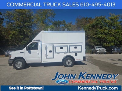 2027 Ford E-Series Cutaway E-350 SRW 138 WB