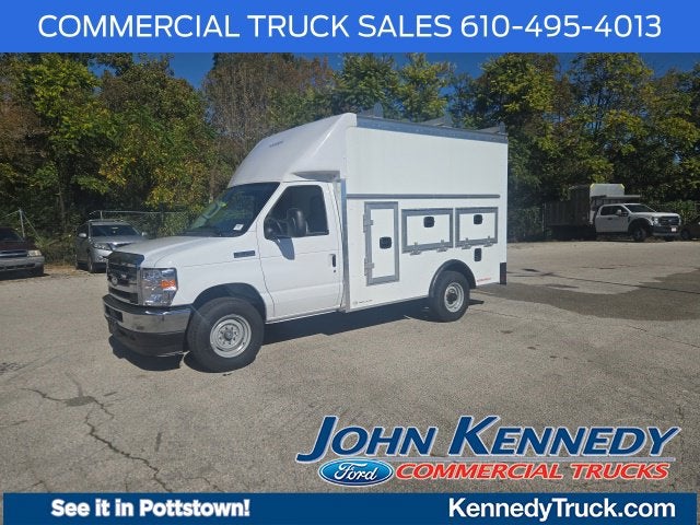 2027 Ford E-Series Cutaway E-350 SRW 138 WB