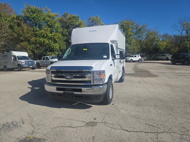 2027 Ford E-Series Cutaway E-350 SRW 138 WB