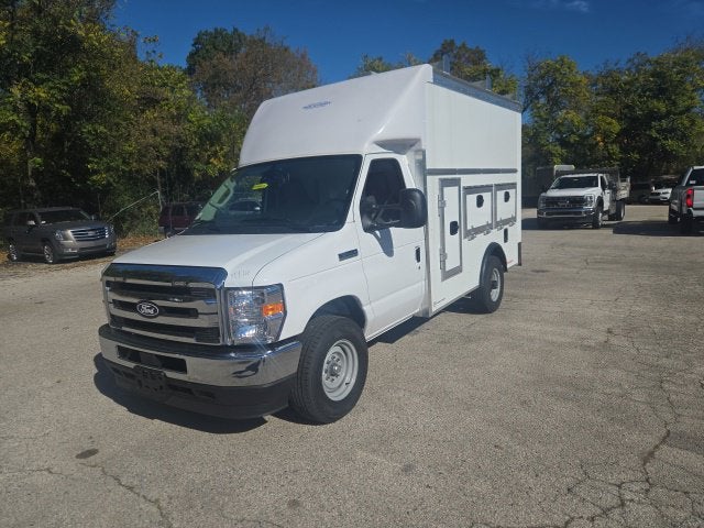 2027 Ford E-Series Cutaway E-350 DRW 138 WB