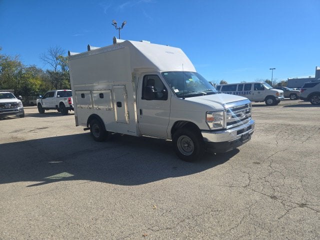2027 Ford E-Series Cutaway E-350 DRW 138 WB