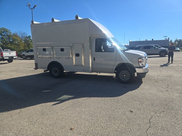 2027 Ford E-Series Cutaway E-350 DRW 138 WB