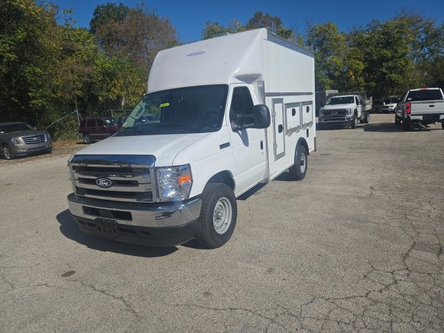 2027 Ford E-Series Cutaway E-350 DRW 138 WB