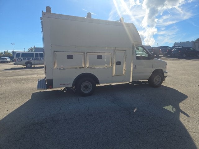 2027 Ford E-Series Cutaway E-350 DRW 138 WB