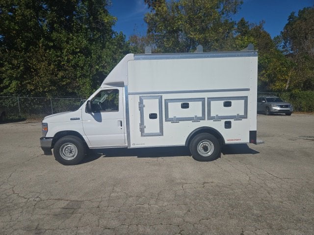 2027 Ford E-Series Cutaway E-350 DRW 138 WB