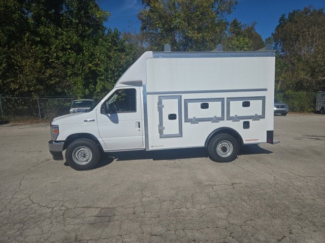 2027 Ford E-Series Cutaway E-350 DRW 138 WB