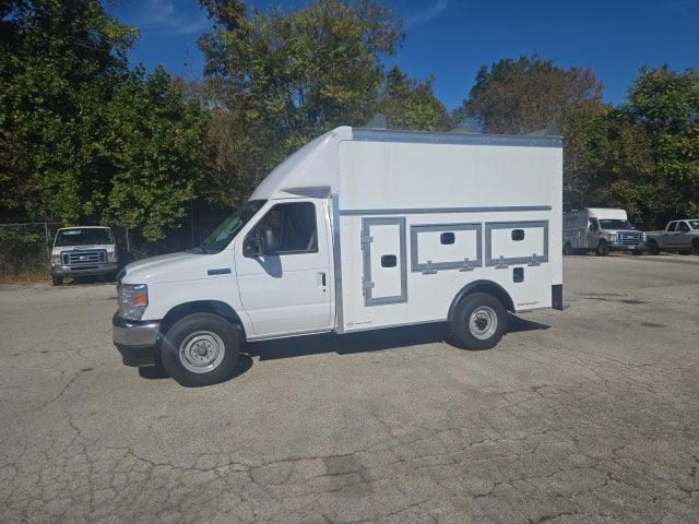 2027 Ford E-Series Cutaway E-350 DRW 138 WB