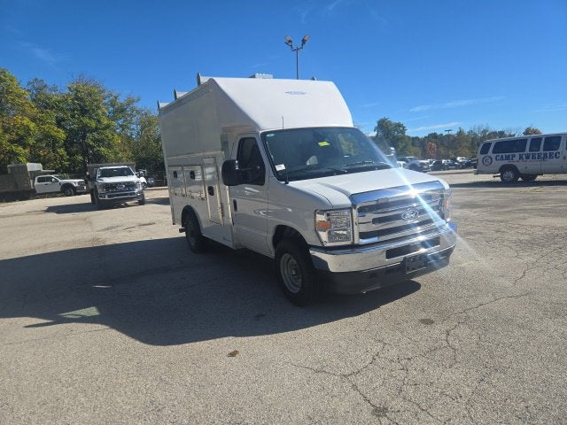 2027 Ford E-Series Cutaway E-350 DRW 138 WB