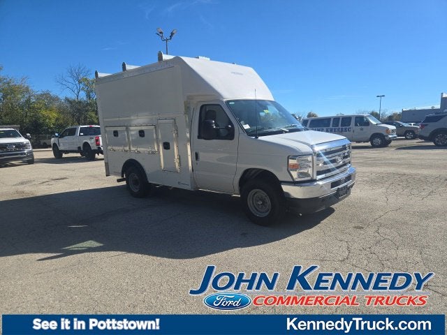 2027 Ford E-Series Cutaway E-350 DRW 138 WB