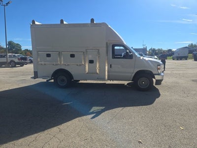 2027 Ford E-Series Cutaway E-350 DRW 138 WB