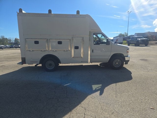 2027 Ford E-Series Cutaway E-350 DRW 138 WB