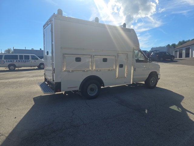2027 Ford E-Series Cutaway E-350 DRW 138 WB