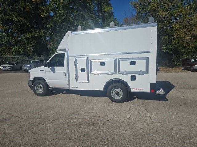 2027 Ford E-Series Cutaway E-350 DRW 138 WB