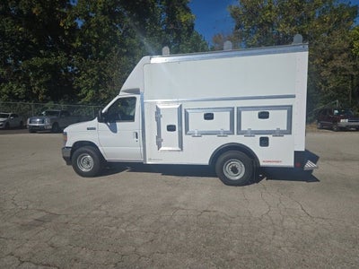 2027 Ford E-Series Cutaway E-350 DRW 138 WB