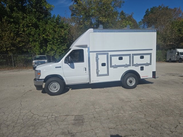 2027 Ford E-Series Cutaway E-350 DRW 138 WB