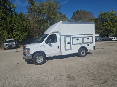 2027 Ford E-Series Cutaway E-350 DRW 138 WB