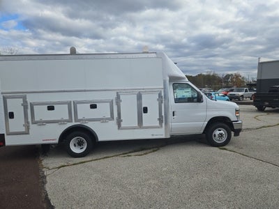 2026 Ford E-Series Cutaway E-450 DRW 158 WB