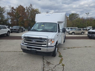 2026 Ford E-Series Cutaway E-450 DRW 158 WB