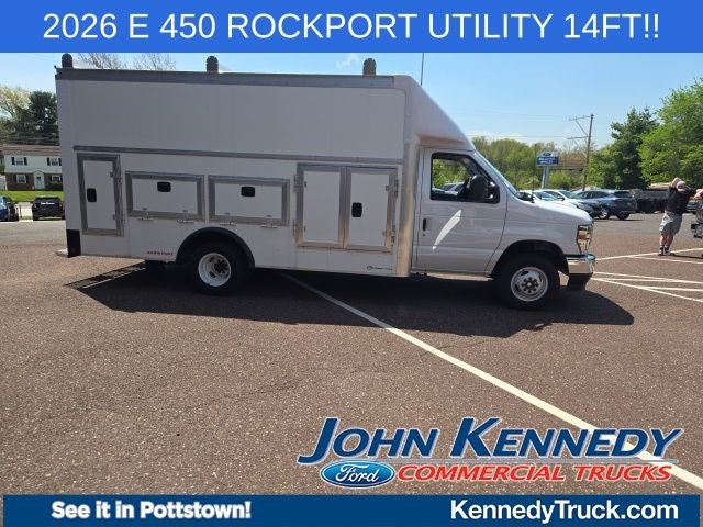 2026 Ford E-Series Cutaway E-450 DRW 158 WB